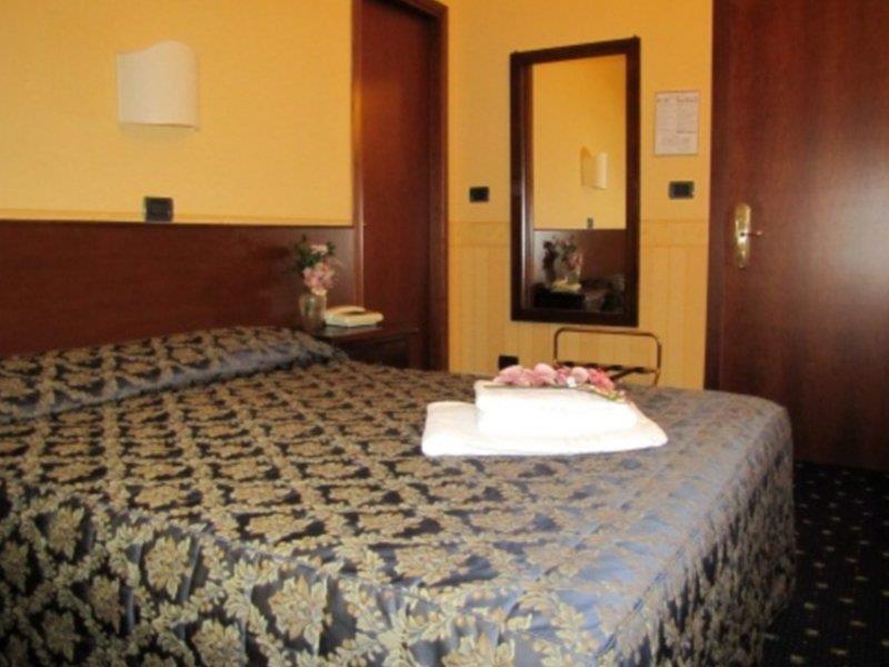 טורינו Hotel Parco Fiera מראה חיצוני תמונה